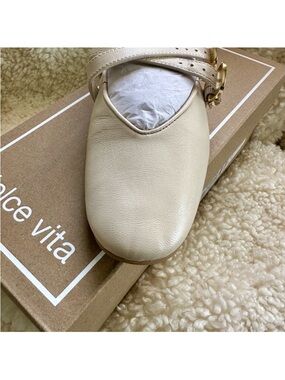 Dolce Vita Ivory Leather Flats with Gold Accents Size 9.5